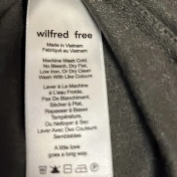 Aritzia Wilfred Free V-neck Long Sleeve Drape Dress with Pockets - Picture 6 of 7